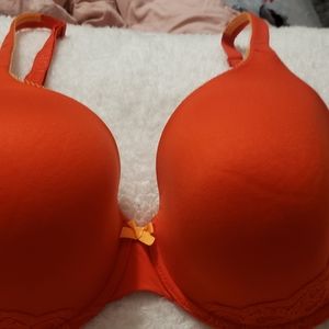 Victoria secret body by Victoria 40ddd